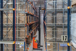 For high-density systems, safety mesh is recommended to prevent loads from falling